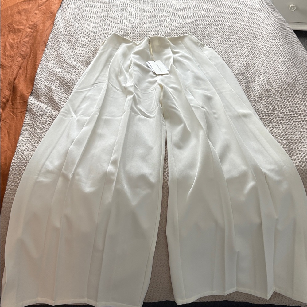 Commense Pleated High Waist Wide Leg Pants - Picture 2 of 6